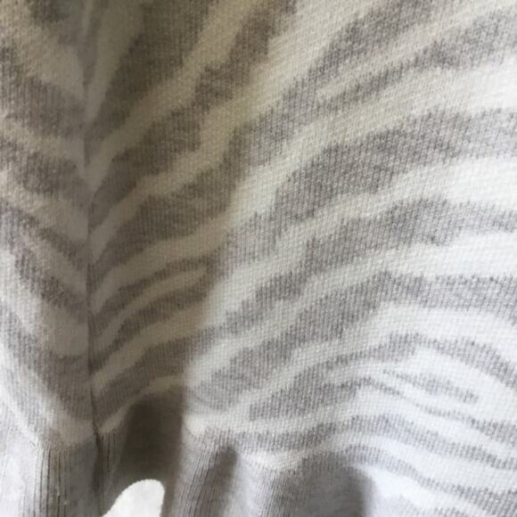 Anthropologie Gray Zebra Ruffled Knit Skirt - Picture 13 of 14